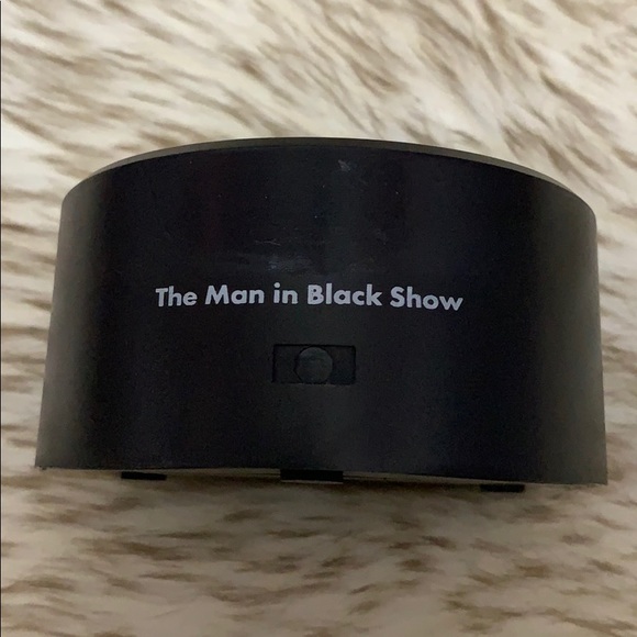 The Man In Black Show 3D LED Guitar Lamp - Picture 7 of 8